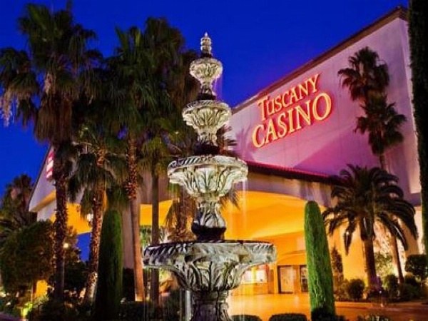 Tuscany Suites & Casino image 1